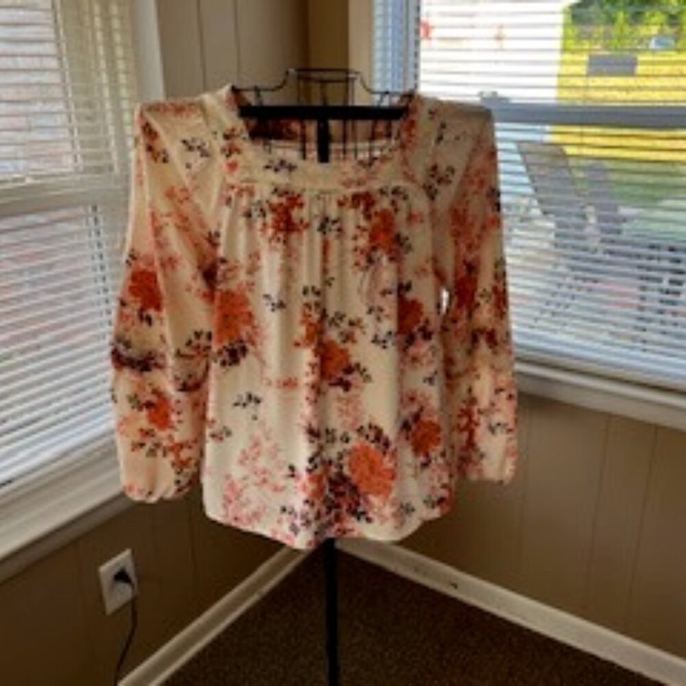 Laura Conrad Floral Shirt with Flared Long Sleeve SZ. L